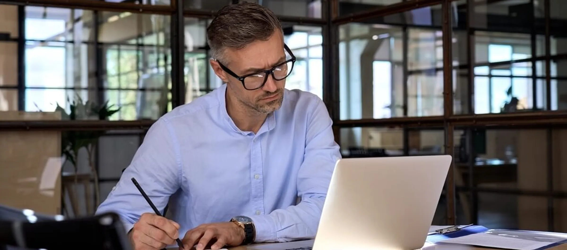 Post-audit vs clearance electronic invoicing models
